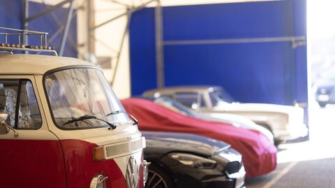 Eingelagerte Fahrzeuge bei Lagermax