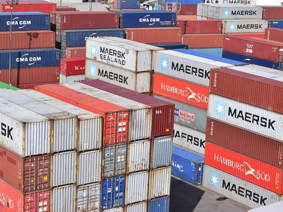 Container übereinander gestapelt - Nahaufnahme.