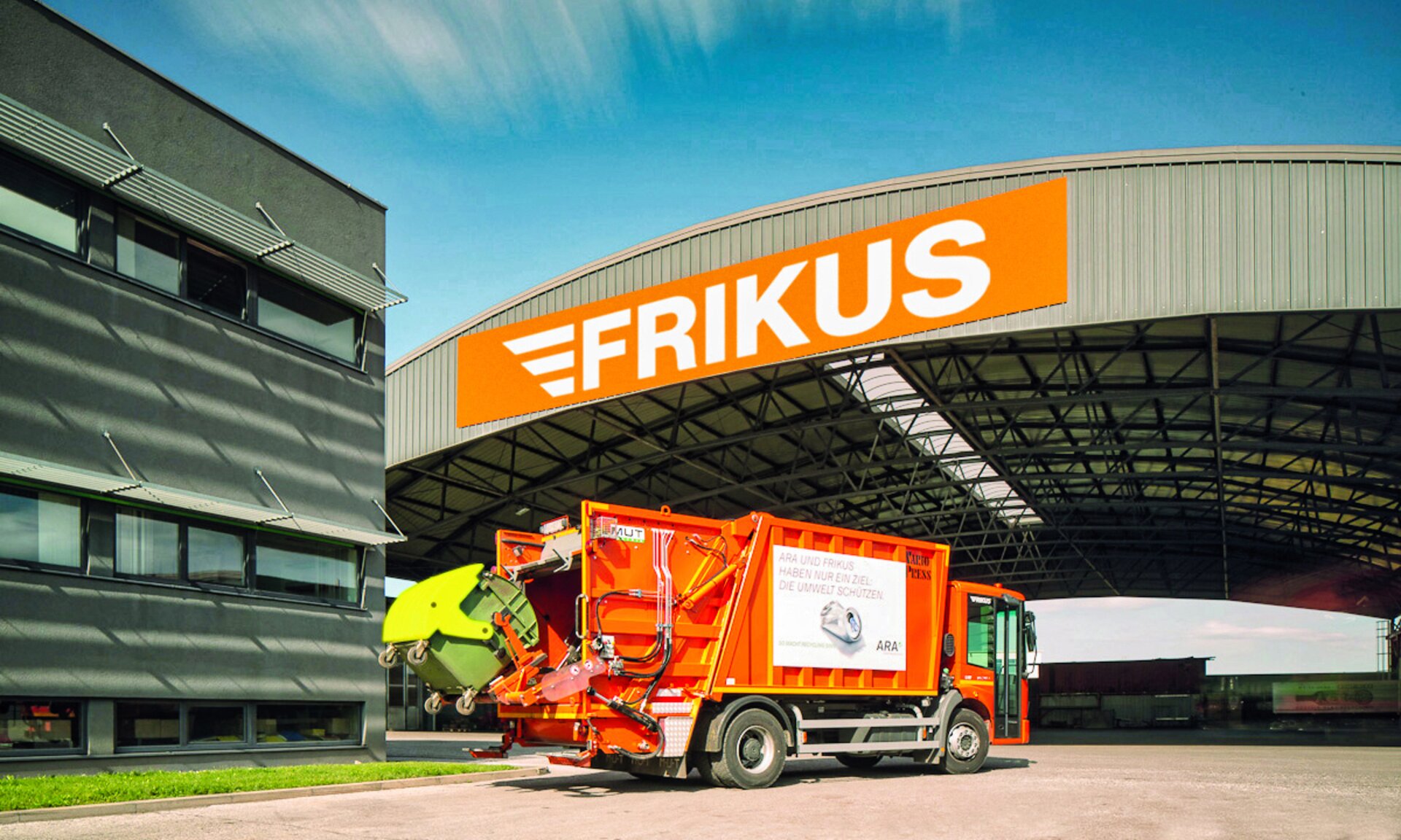 FRIKUS Abfallsammelfahrzeug am Firmengelände FRIKUS in Premstätten.